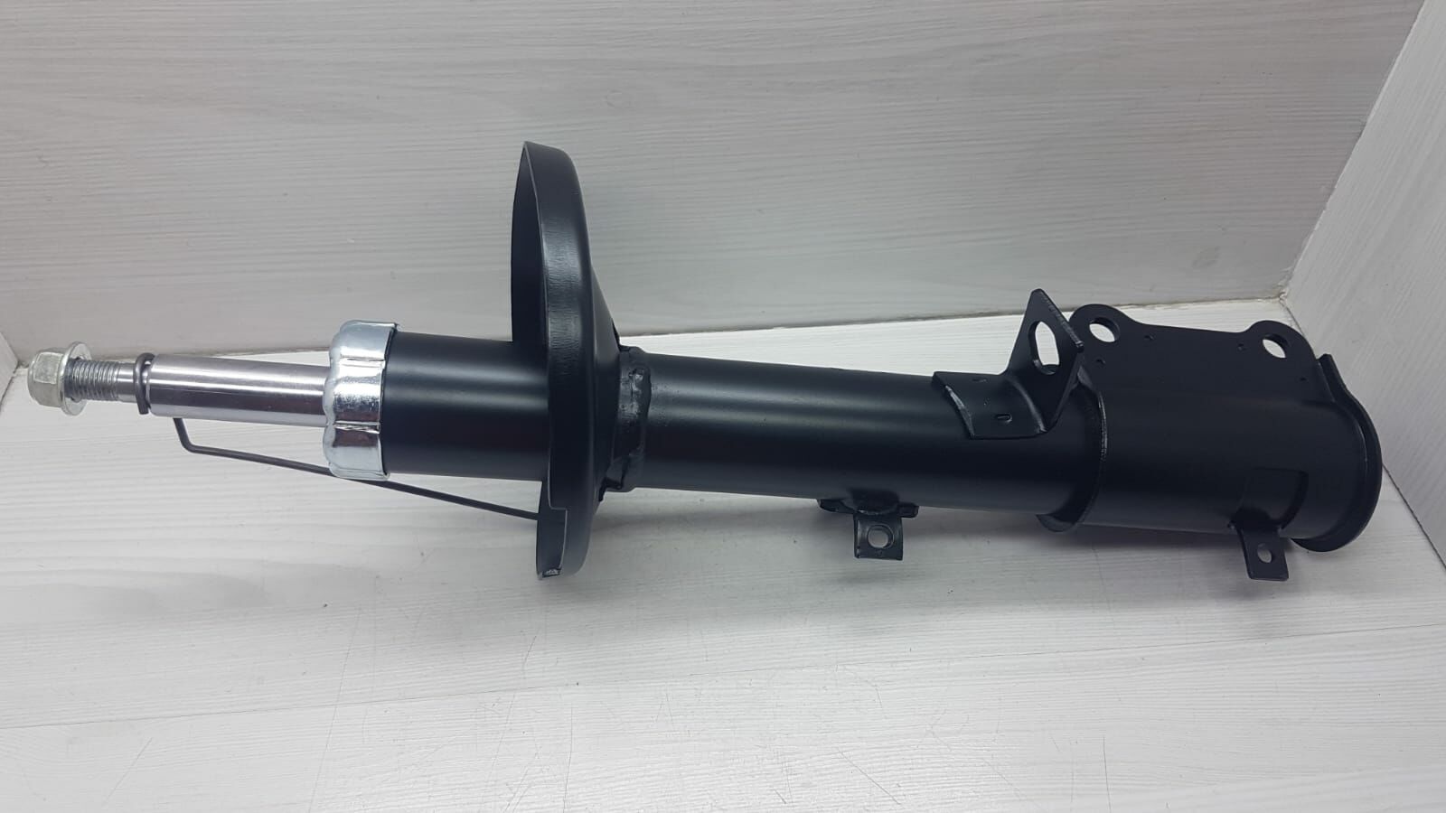 AMORTISÖR ARKA COROLLA SOL AE101