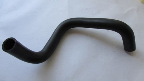 COROLLA 1.4 DİZEL 2013-2015 / AURIS 1.4 DİZEL 2013-2015 RADYATÖR HORTUMU ALT