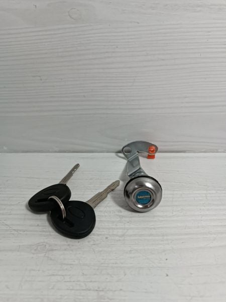 h100 bagaj şifre anahtar yuvası arka kapaks