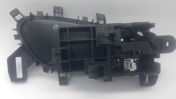 Kapi Kolu Navara Ön/Arka iç Sol 15- /Xtrail 14-