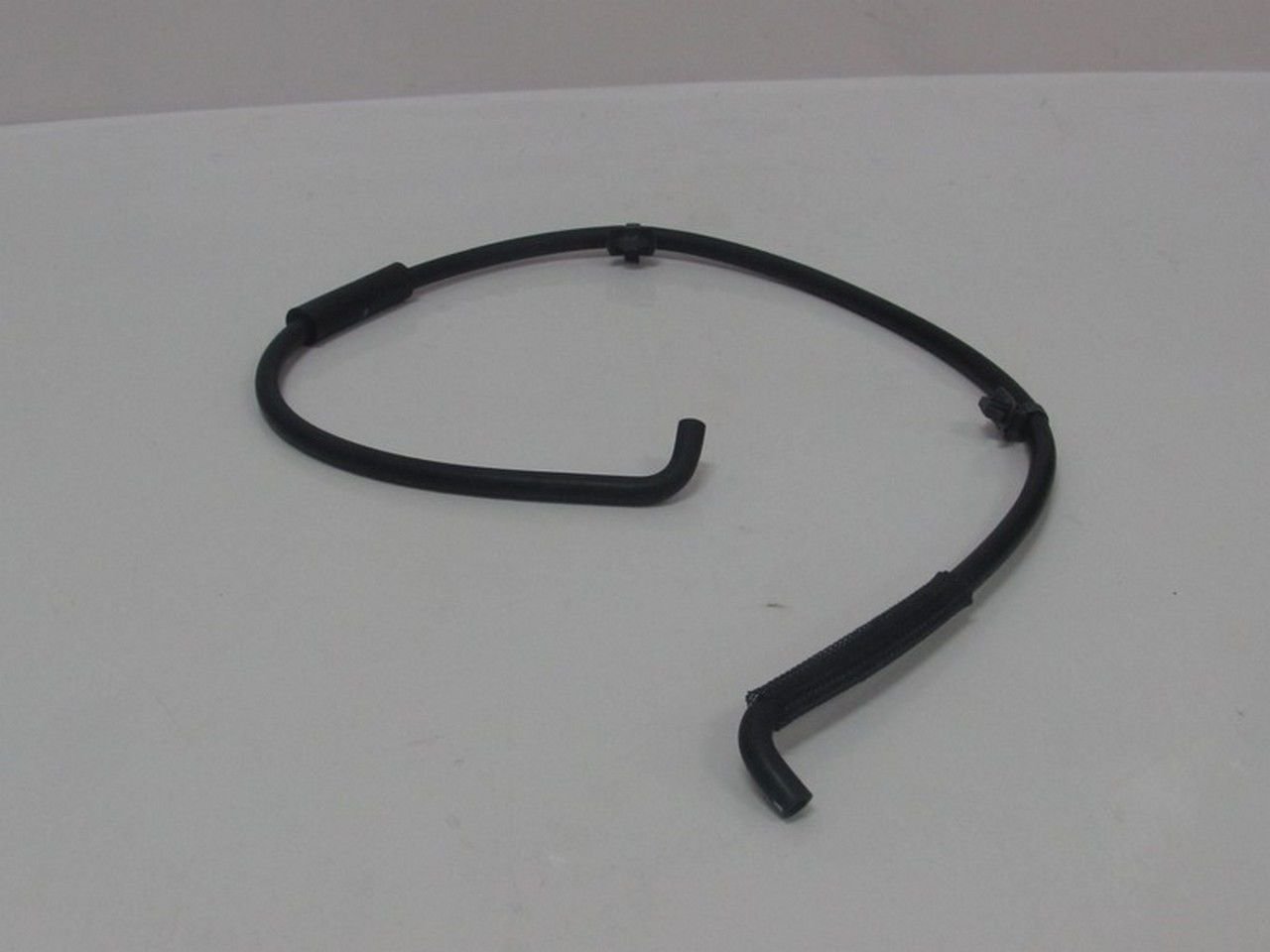 ACCENT BLUE 11- RADYATÖR YEDEK SU DEPO BORUSU