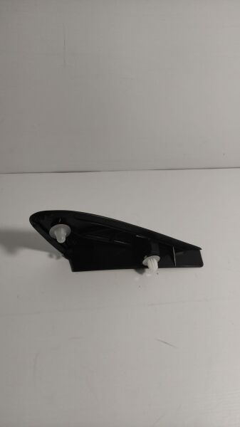 corolla ayna kapağı sağ üçgen parça 02-06