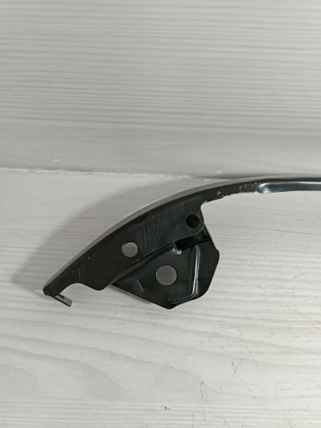 avensis 97-02 far alt saçı sol çıtası