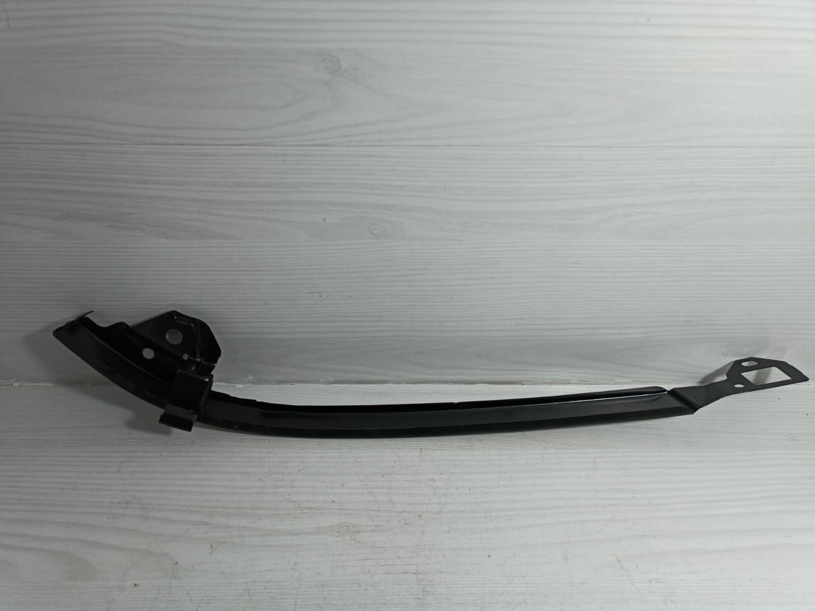 avensis 97-02 far alt saçı sag çıtası