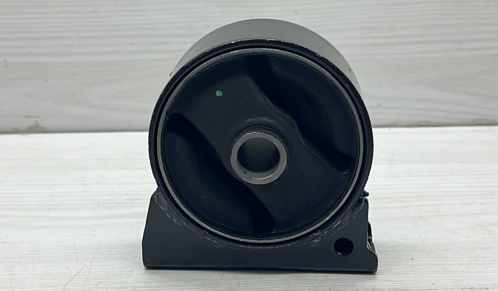 Motor Takozu Lancer 07- Ön