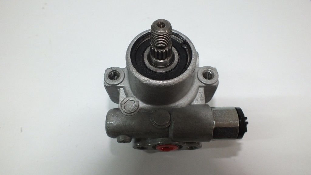 NKR 4JB1 2.8L HİDROLİK DİREKSİYON POMPASI PULESİZ