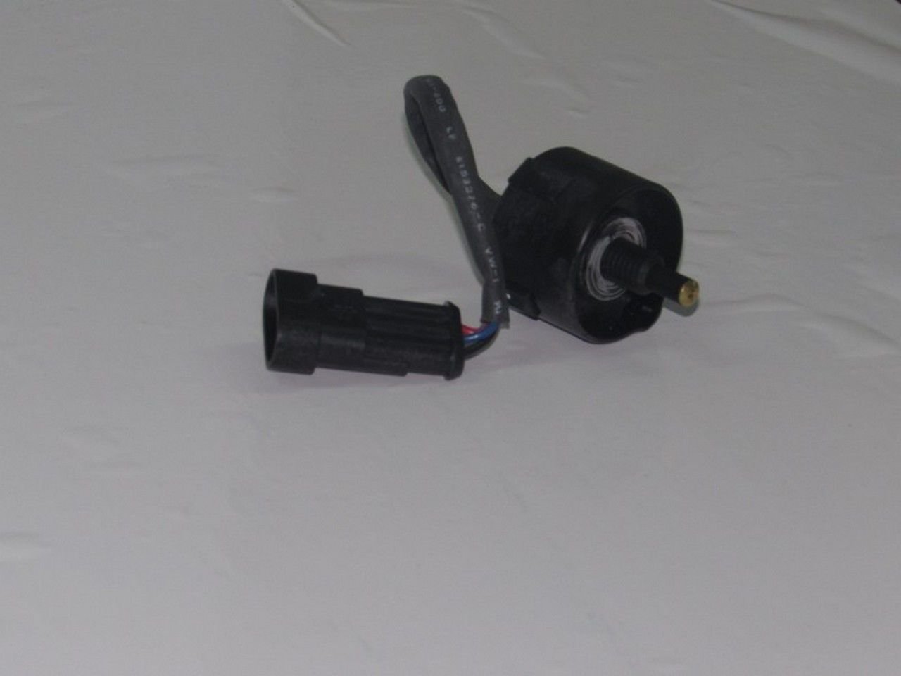 SORENTO 05/07- 2,5 YAKIT FİLTRE SENSÖRÜ