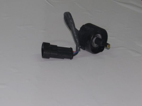 SORENTO 05/07- 2,5 YAKIT FİLTRE SENSÖRÜ