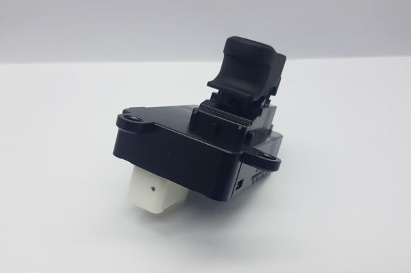 Cam Dügme i30 Sağ 2007-2011 Ön