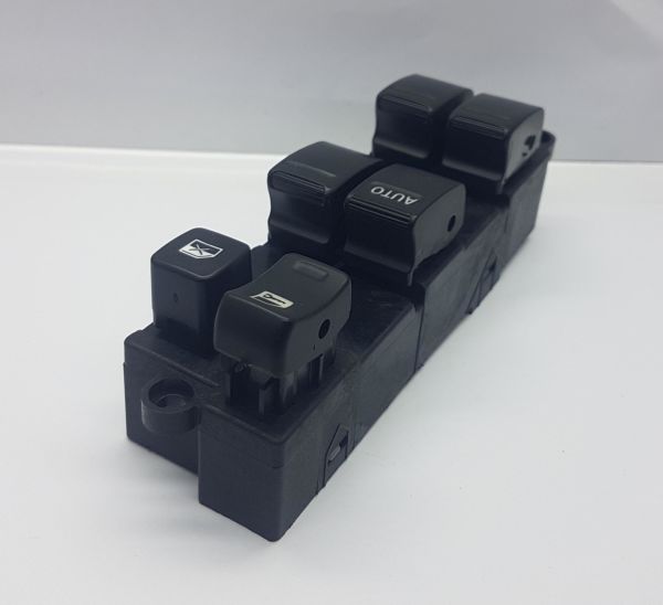 Cam Dügme Almera Sol 2000-