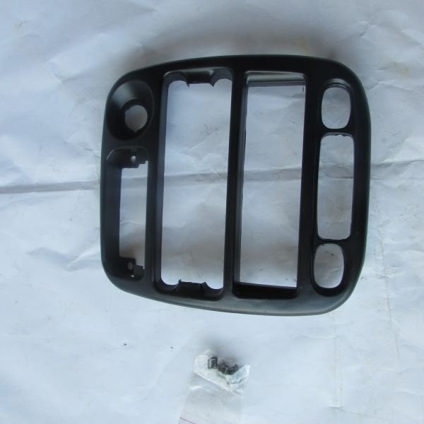 ACCENT 1995-2000 TEYP ÇERÇEVESİ (KLİMASIZ - UZATMALI TİP) YUVARLAK