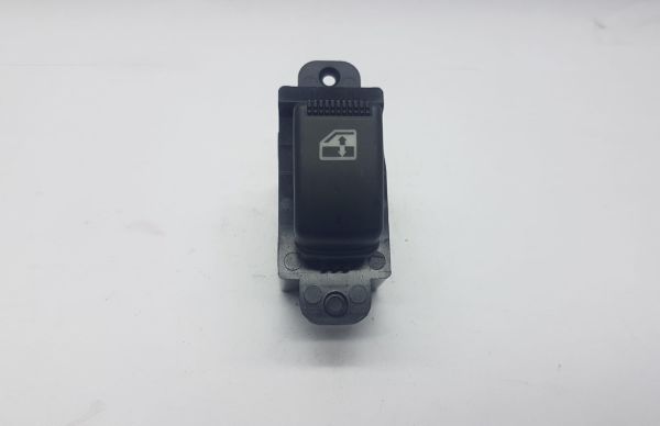 CAM DÜGME KMY 2005- SAG