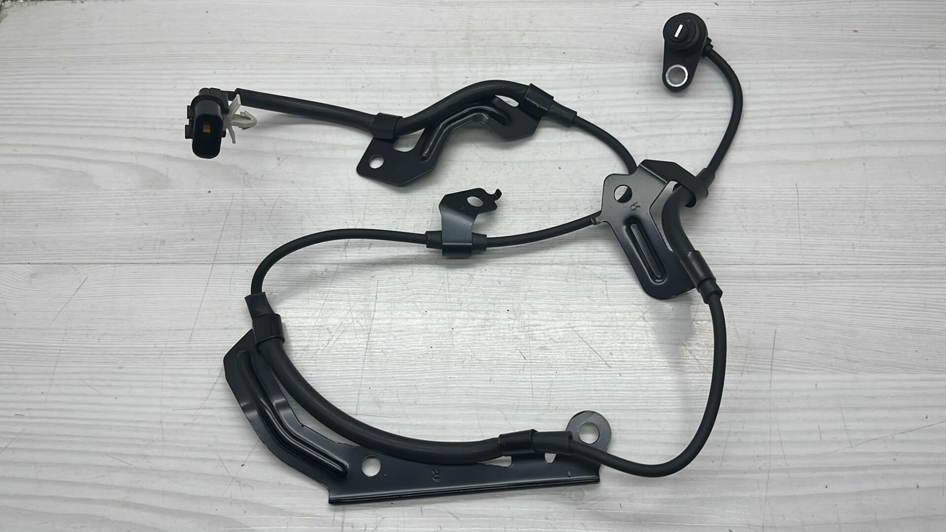 Abs Sensörü L200 07-09 Sağ Ön