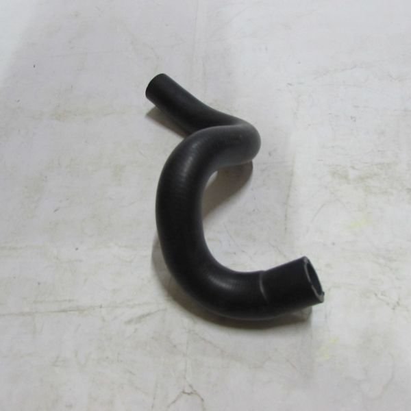 İ30 1.6 16-18 / ELANTRA 16-18 DİZEL KALORİFER ÇIKIŞ HORTUMU