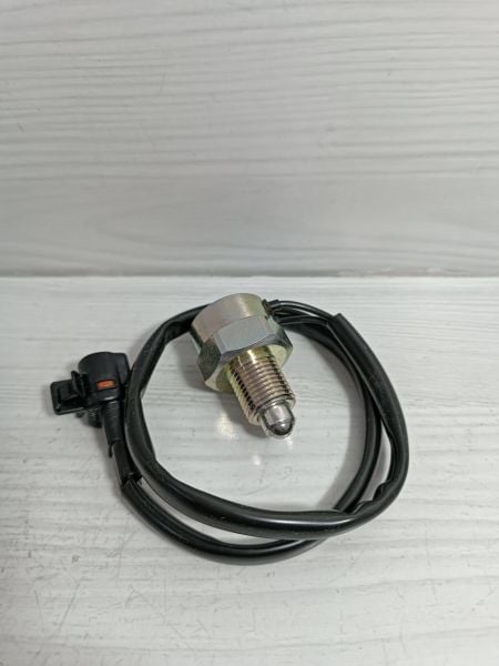 Yaris 99-05 swift 05- geri vites müşürü