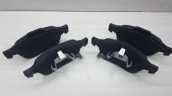 BALATA ÖN AVENSIS 00-02 BENZ/DIZEL