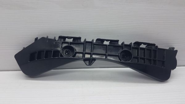 Tampon Braketi Arka Auris 2007-2011 Sağ