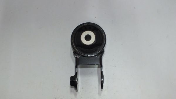 YARIS 2011-2015 MOTOR TAKOZU (ROD SEKLINDE OLAN)