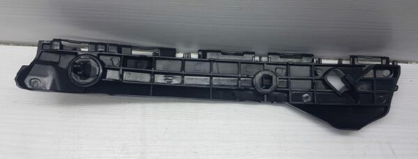 Tampon Braketi Arka Yaris 11-17 Sol