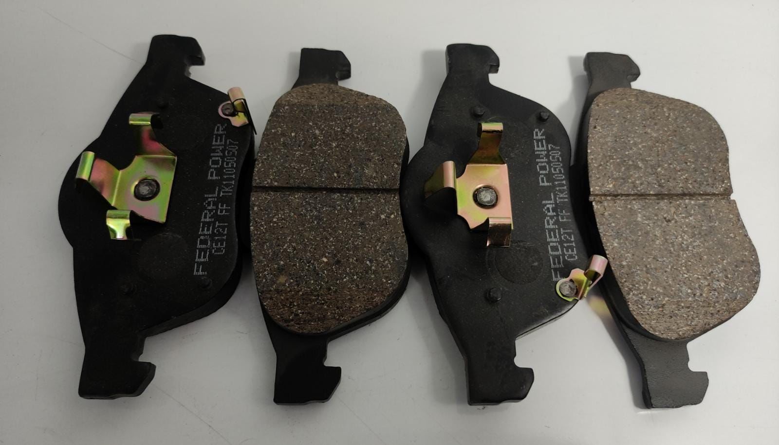 Balata Ön Avensis 03-05 Dizel