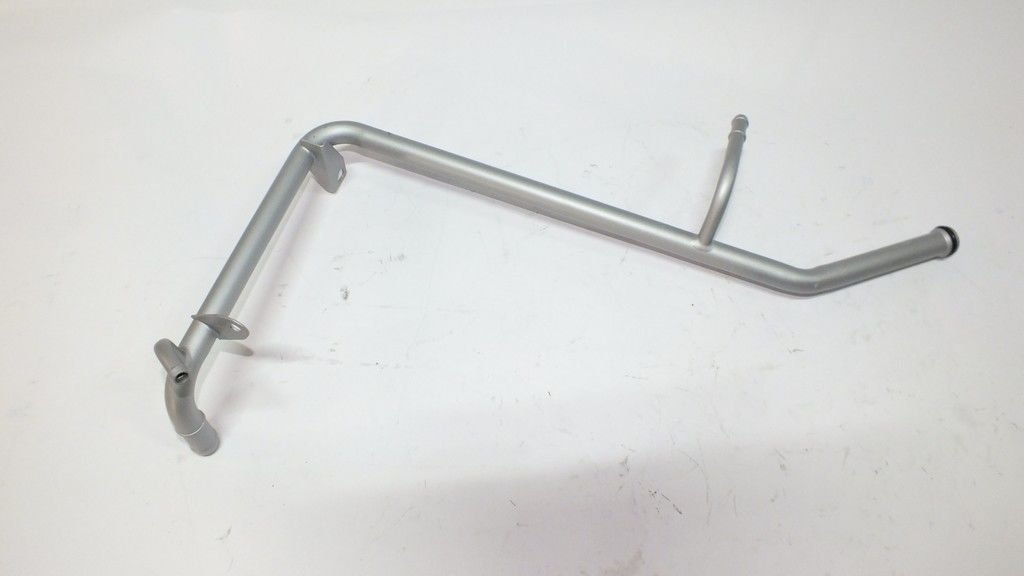 L 200 1999-2006 DEVİRDAİM SU BORUSU