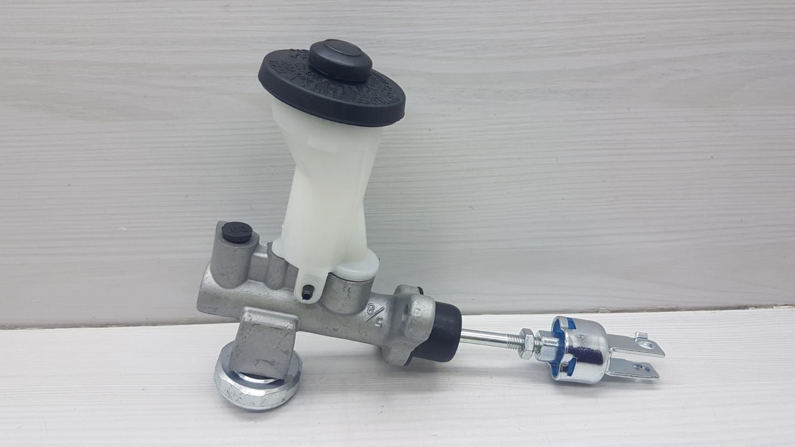 Üst Merkez Hilux Ln145