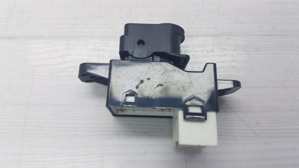 Cam dügme Blue Arka R/L Ön Sağ Soket Farkli