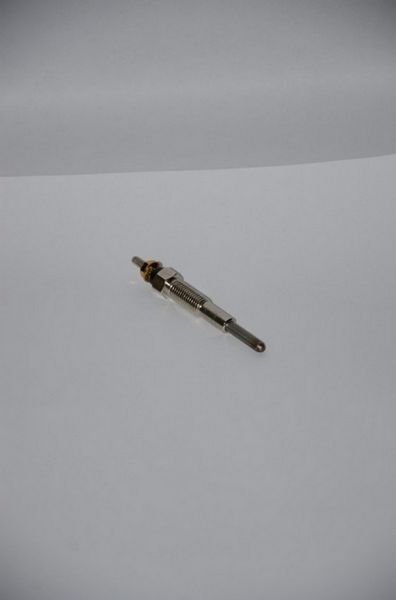 BESTA 2,2 / E2200 1990-1997 / İŞBORA KIZDIRMA BUJİSİ 10,5 V