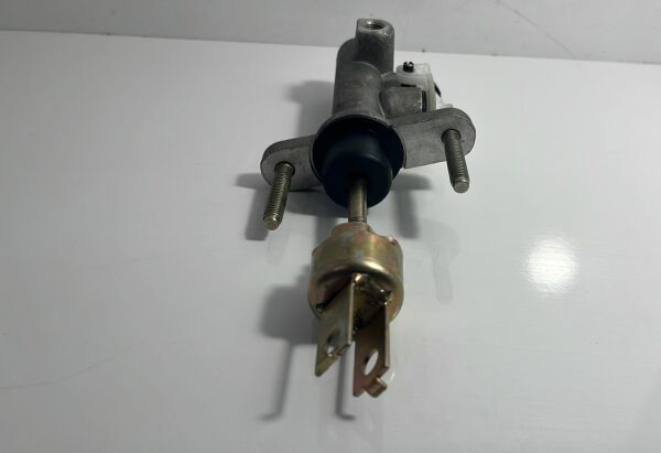 Üst Merkez Yaris 99- 1.3