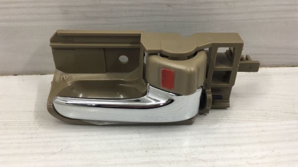 Kapi Kolu Swift ic Sağ 05-11