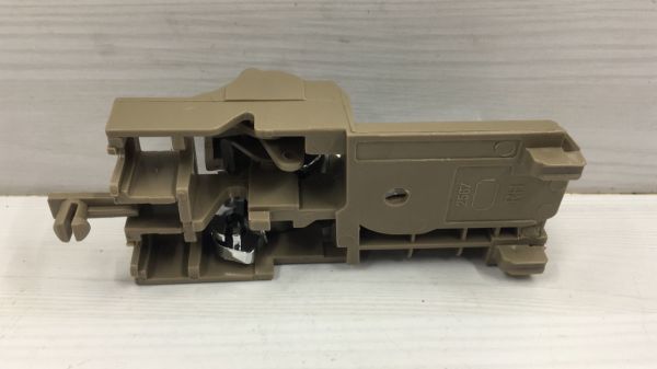 Kapi Kolu Swift ic Sağ 05-11