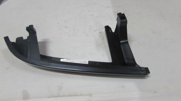 B2500 2002-2006 FAR ALT ÇITASI SİYAH SAĞ