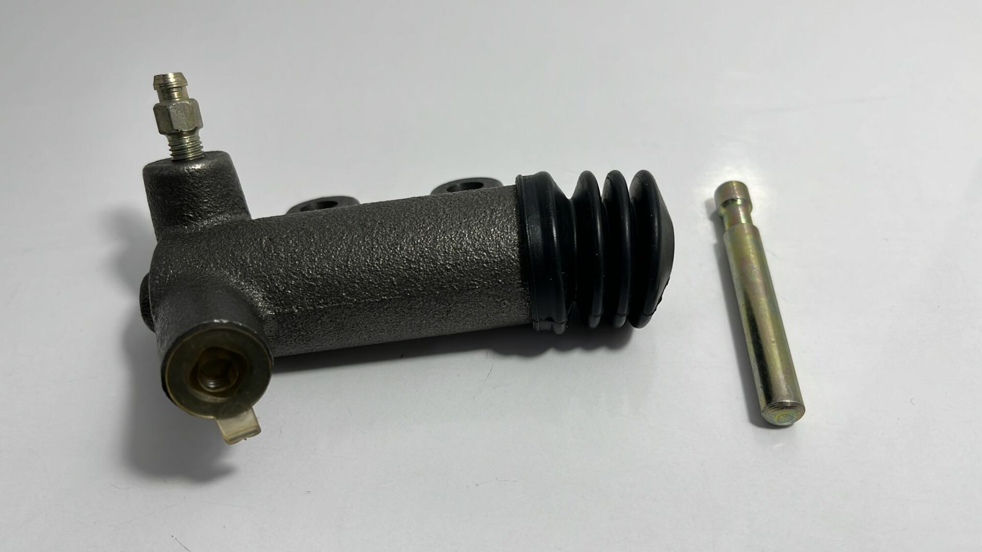 Alt Merkez Yaris 05-