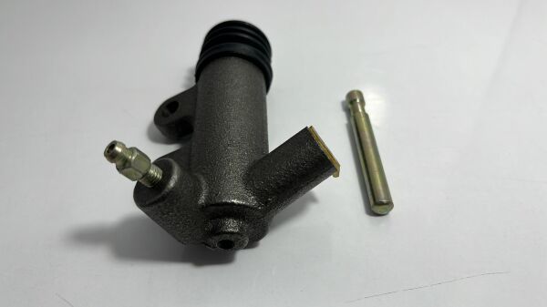Alt Merkez Yaris 05-