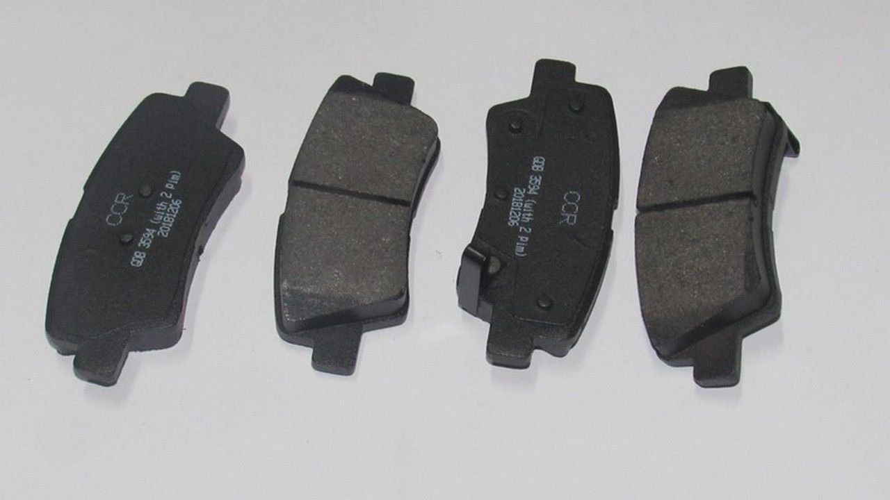 İ20 2015-2018 / ELANTRA 2016-2018 / İ30 2016-2018 / BLUE 2011- FREN BALATASI ARKA DİSK 2 PİM YAY DELİKLİ