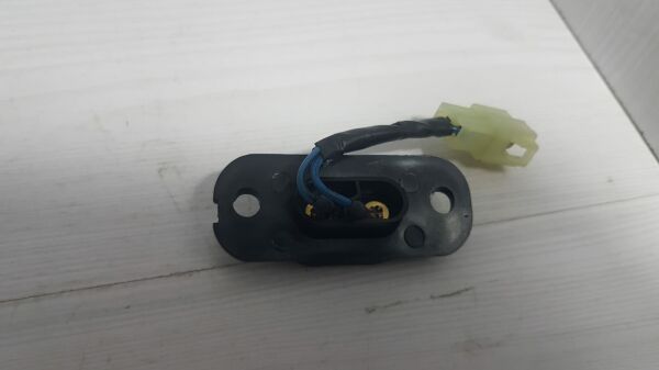 H100 orta kapı butonu dişi