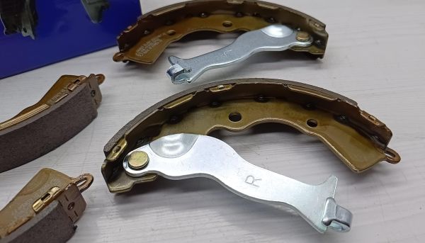 BALATA ARKA ERA/I30/PRIDE 2005- KAMPANA