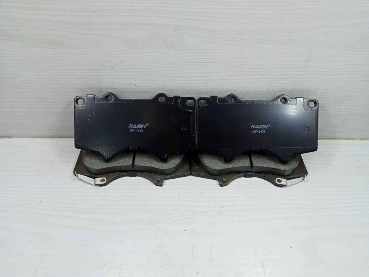 Balata Ön Hilux 15-