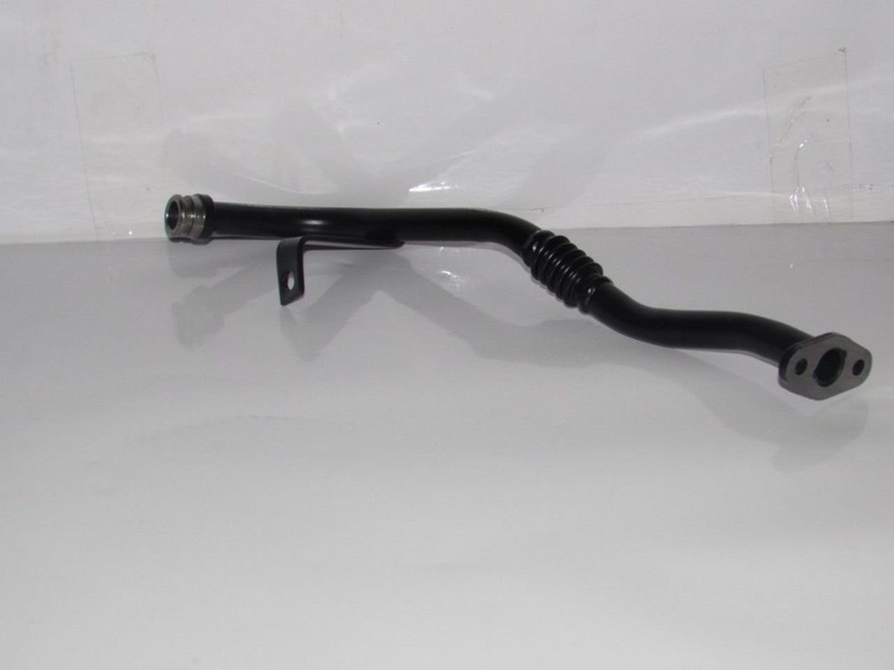 HD35/HD75 2004- YAĞ GERİ DÖNÜŞ BORUSU