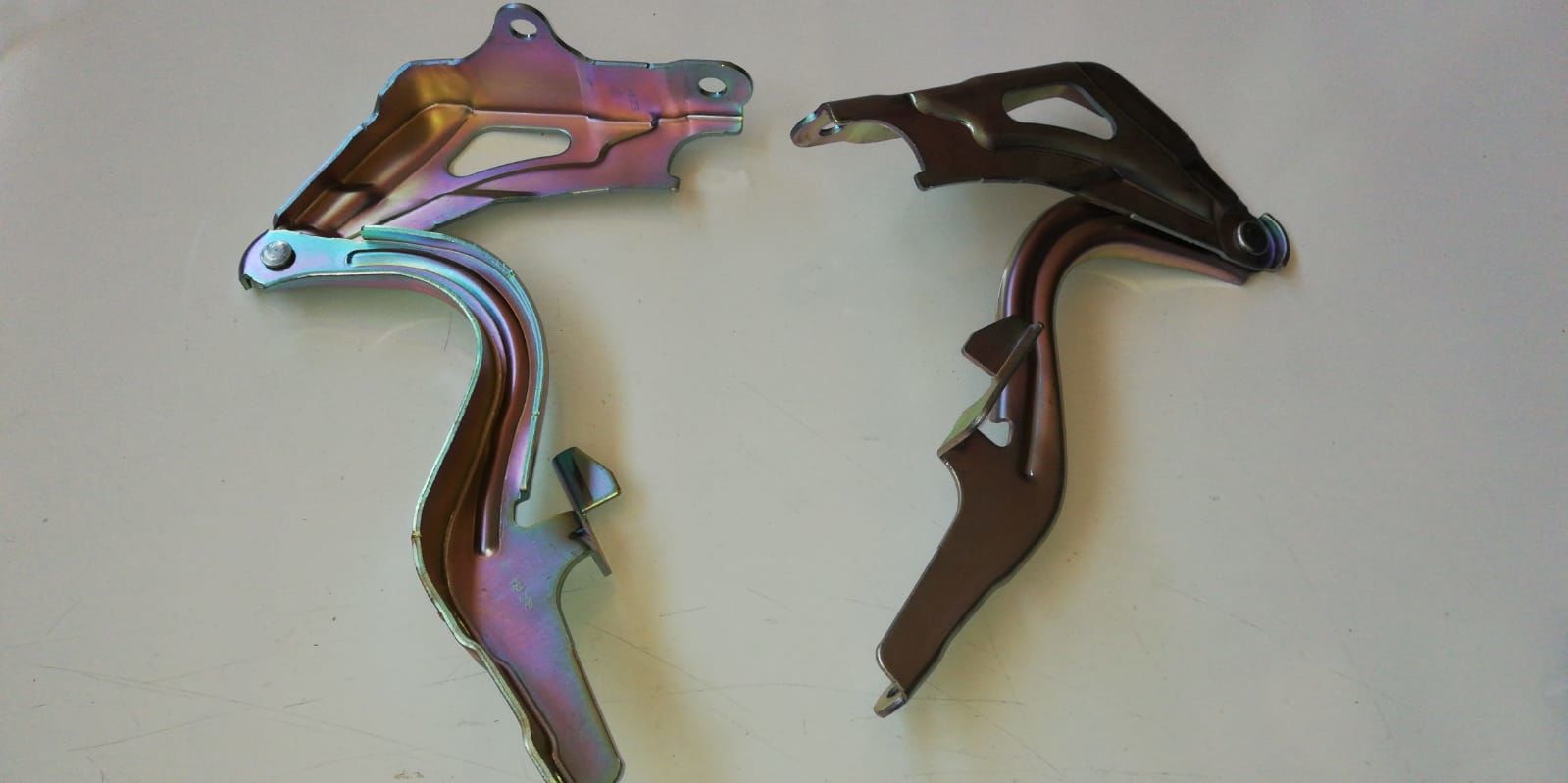 MENTEŞE KAPUT SPORTAGE 11-14 RH