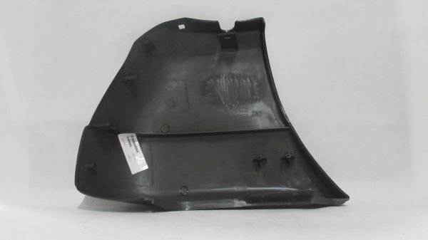 B2500 1997-2000 ÖN TAMPON UCU SİYAH PLASTİK SOL