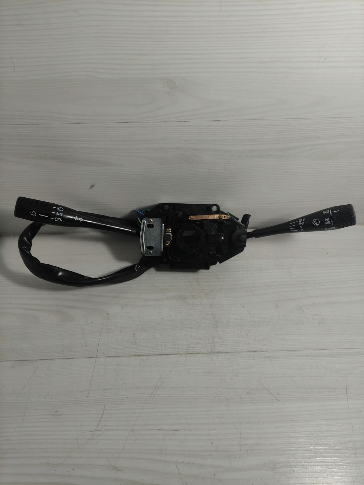 Mıtsubıshı L300 Sınyal Kolu Y.M