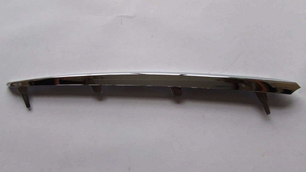 AURIS 2013-2014 PANJUR ÇITASI KROM SAĞ