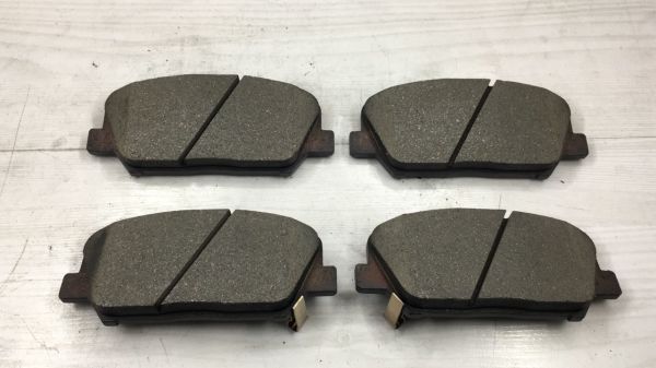 Balata Ön i30 12-/Ceed 12- (16 Jant)