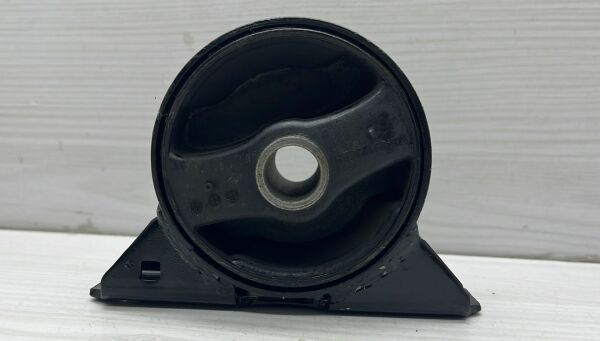 Motor Takozu Lancer 03-08 Ön Otom