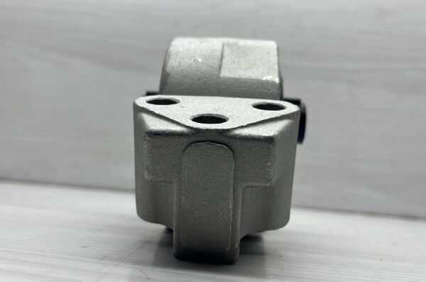 Motor Takozu Carisma 96-06 Sanziman Sol