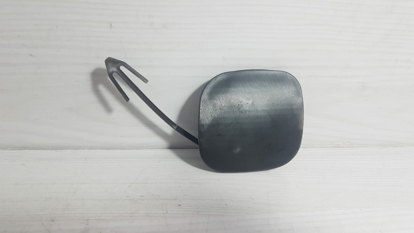 Çeki Demir kapağı Ön Micra 02-05