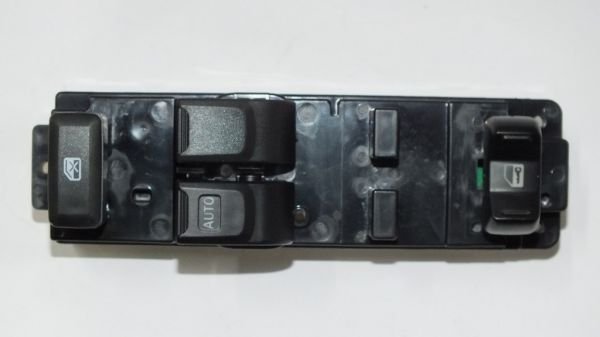 D-MAX TEK KABİN 2002-2007 CAM DÜĞMESİ ÖN SOL