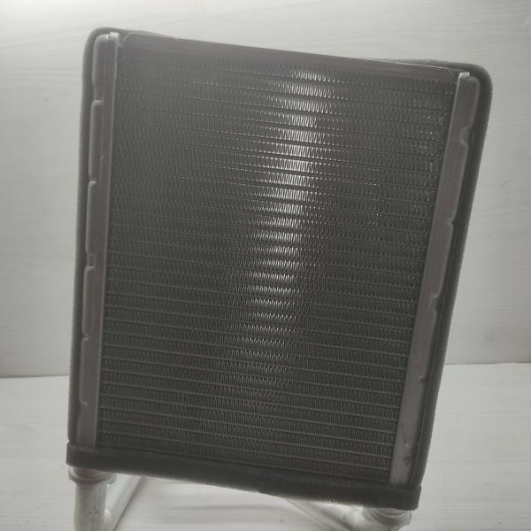 KALORIFER RADYATÖRÜ COROLLA 02-07