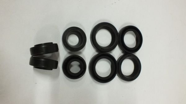 L200 CR 06- BUJİ KEÇE TAKIMI ( BÜYÜK 4 + KÜÇÜK 4)